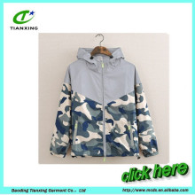 Contrast men camouflage jacket with hood